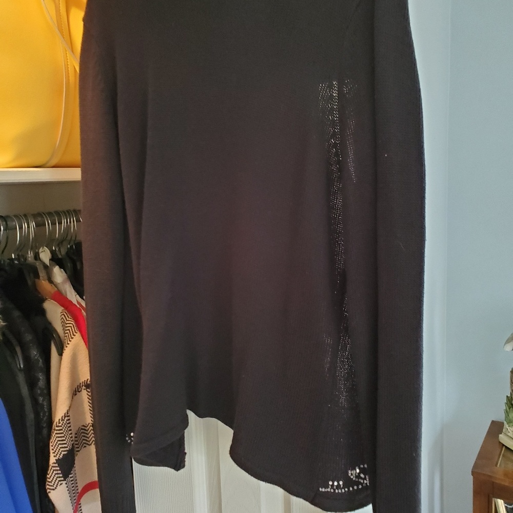 Sweater - Picture 3 of 3